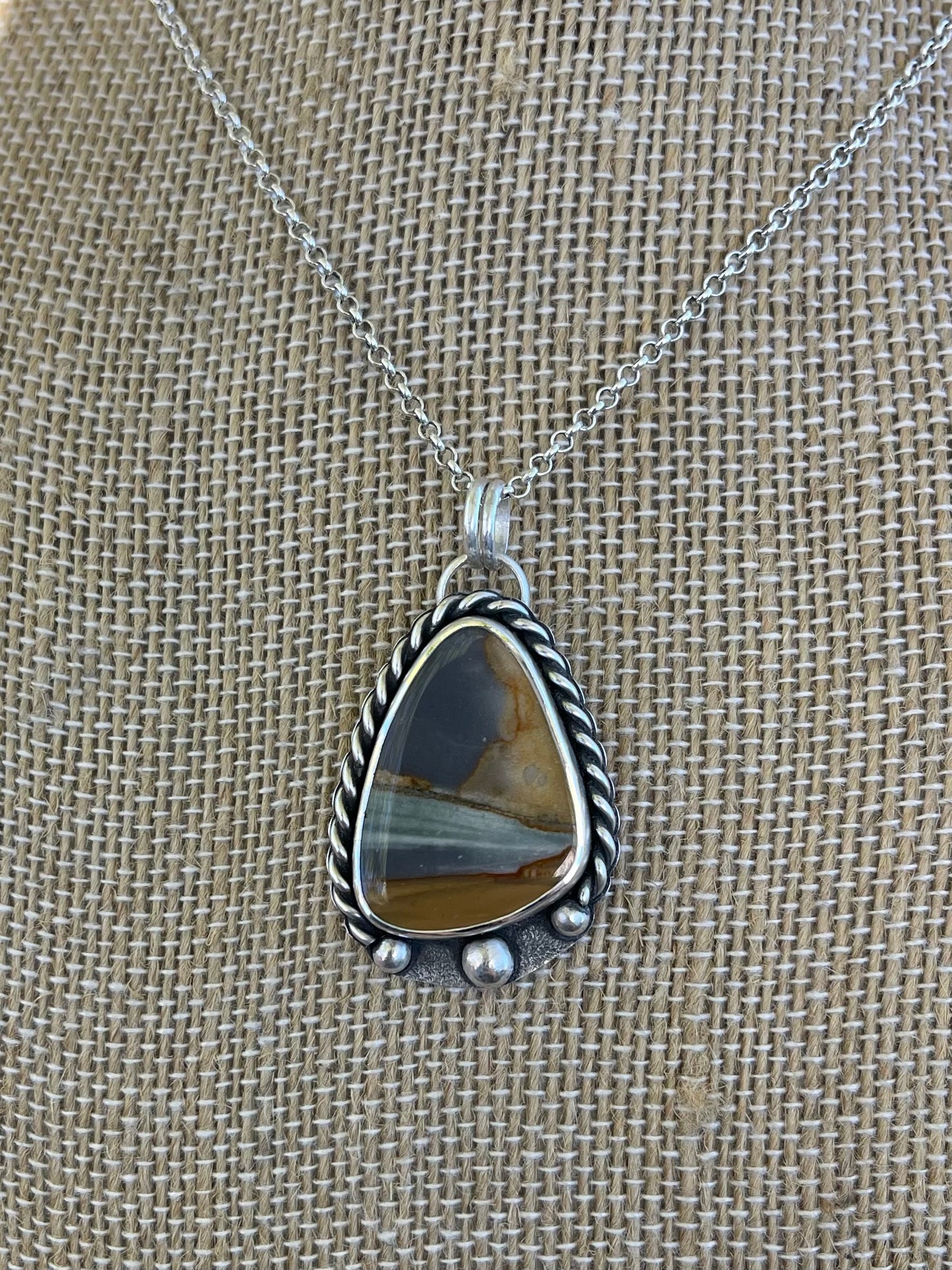 Sandy Shore Pendant